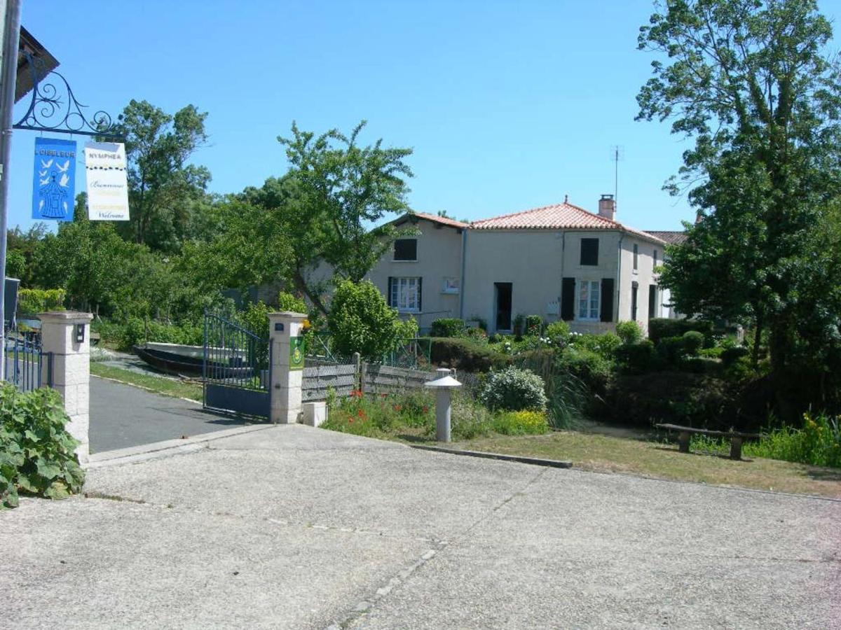 Villa Maison Au Coeur Du Marais Poitevin Avec Barques, Canoes, Pedalo Et Velos Включены - Fr-1-426-147 Damvix Exterior foto