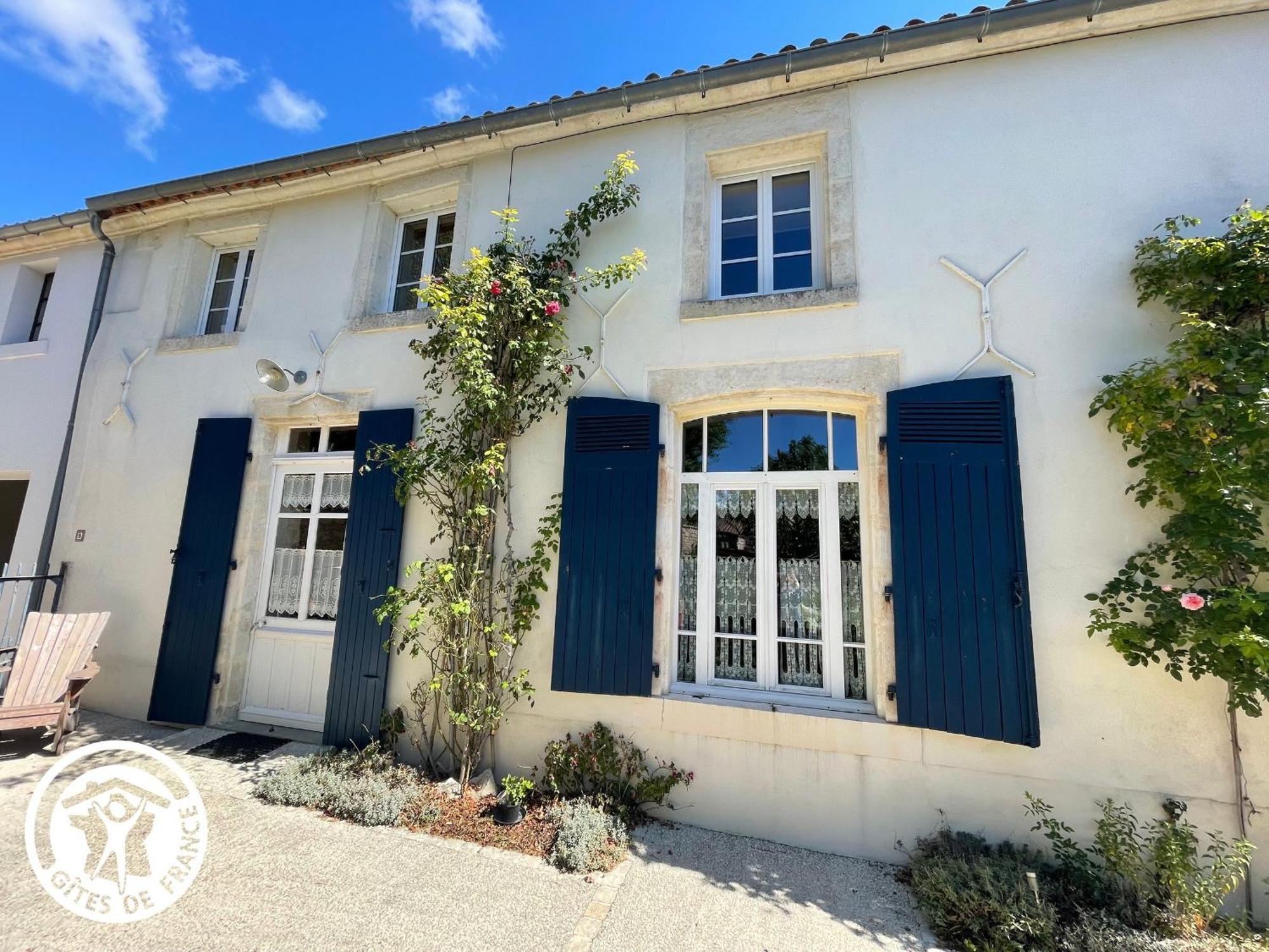 Villa Maison Au Coeur Du Marais Poitevin Avec Barques, Canoes, Pedalo Et Velos Включены - Fr-1-426-147 Damvix Exterior foto